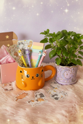 Mystery Cat Scoop